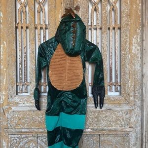 HALLOW'S EVE GREEN GOLD DRAGON TAIL 5 T EXCELLENT